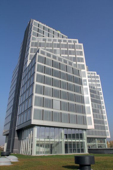 CW 86 Standard Fassaden, CS 86-HI (c) Abgesagte Systeme und CW 86-EF Fassaden - Sopharma Litex Business Towers ansässig in Sofia, Bulgarije