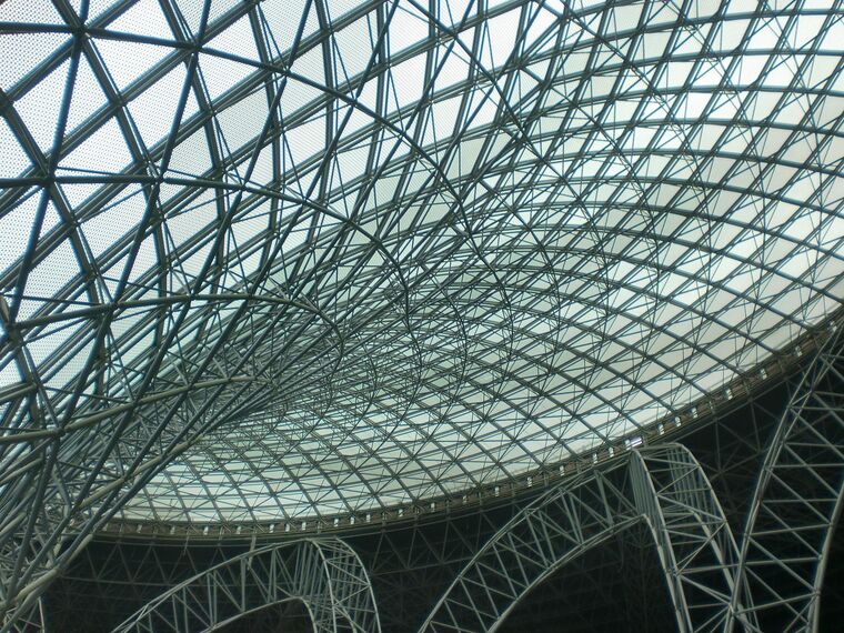 ConceptWall 86 Fassaden - Ferrari World Abu Dhabi ansässig in Abu Dhabi, Vereinigte Arabische Emirate