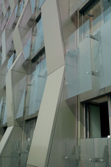 ConceptWall 60 Fassaden und CS 86-HI (c) Abgesagte Systeme - Wohnungskomplex Apartments Famagosta ansässig in Milan, Italien