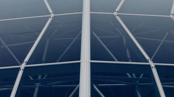 ConceptSystem 77 Türen, ConceptWall 60 Fassaden und ConceptSystem 77 Fenster - Office building Ambar Engineering & Innovation Centre ansässig in Santander, Spanien